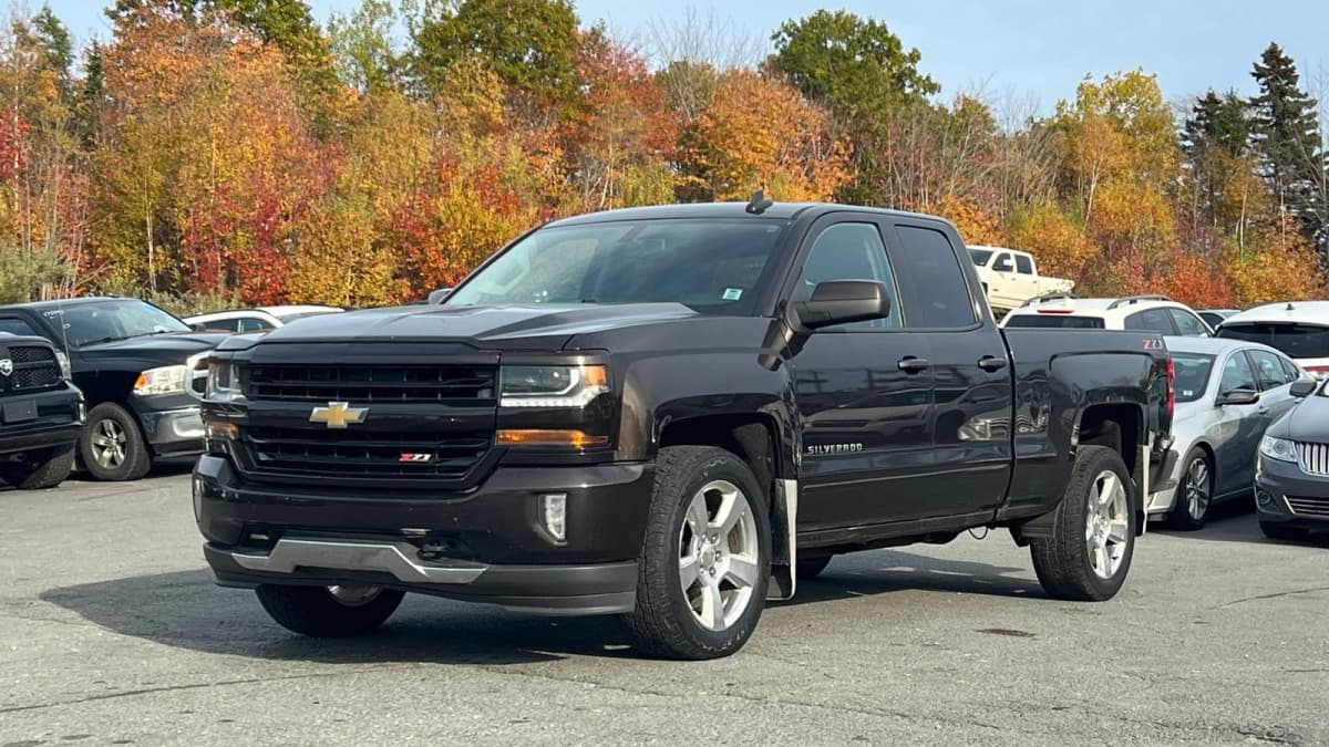 2018 Chevrolet SILVERADO 1500 LT 4WD DOUBLE CAB 143.5 photo 1