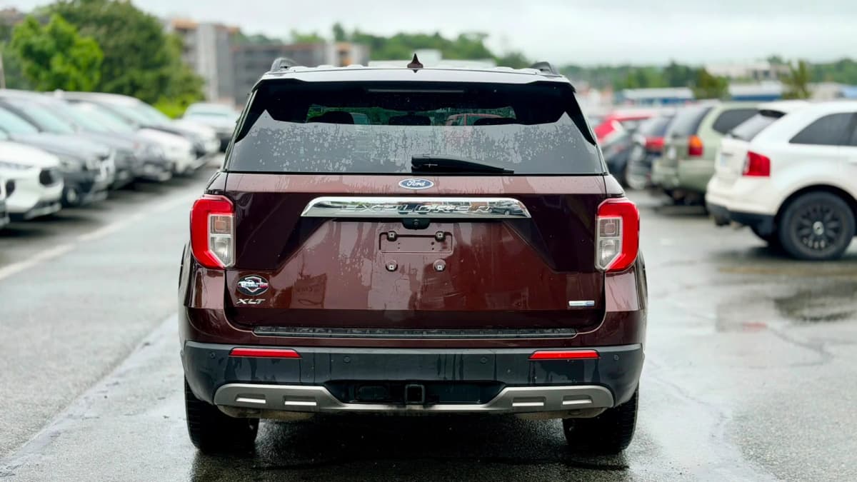 2020 Ford Explorer XLT 4WD 7 Seater photo 6