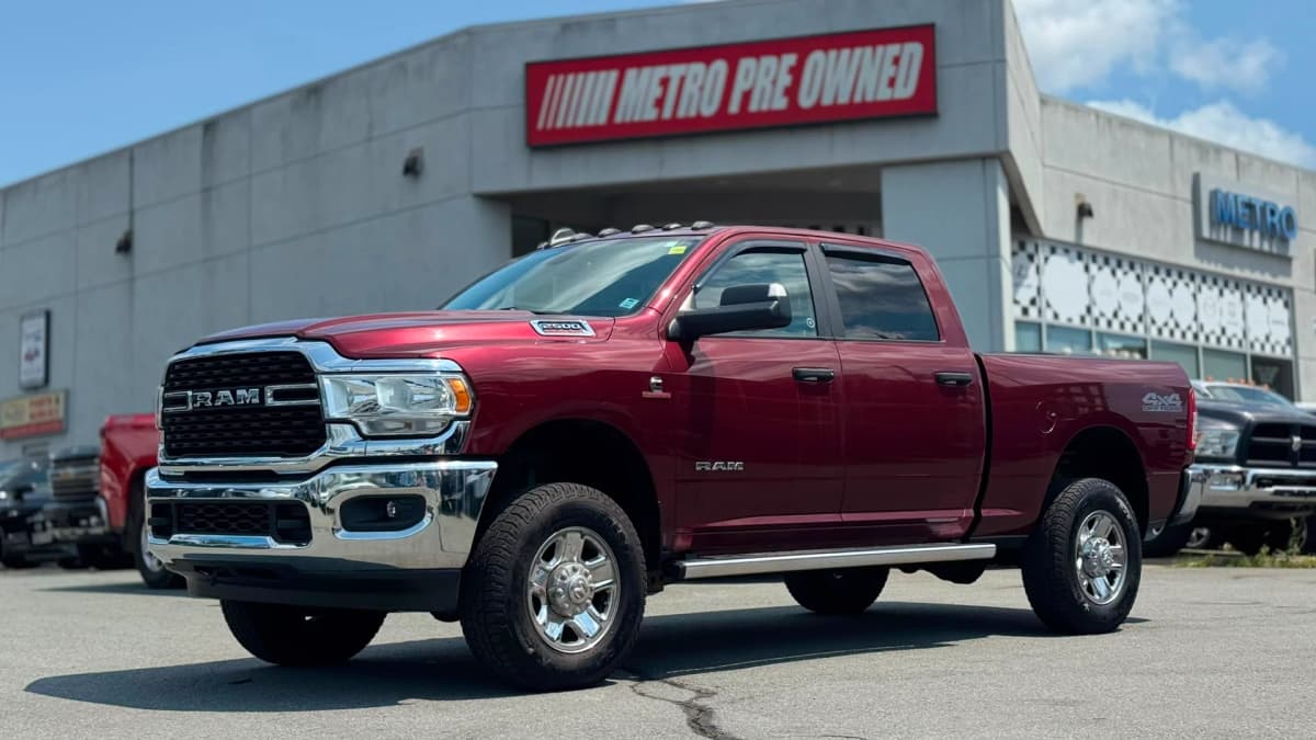2022 RAM 2500 BIG HORN 4x4 Crew Cab 6'4" Box 6.7L CUMMINS TURBO DIESEL