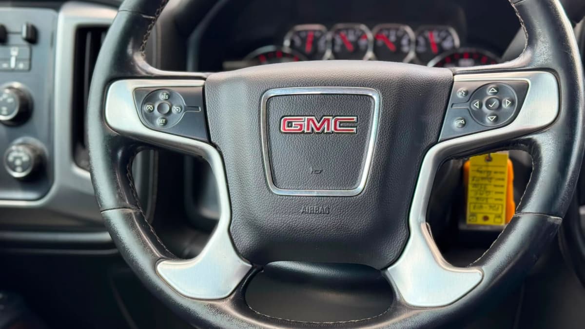 2016 GMC SIERRA 3500 HD SLT 4WD Crew Cab 167.7" DURAMAX 6.6L TURBO DIESEL V8 photo 11