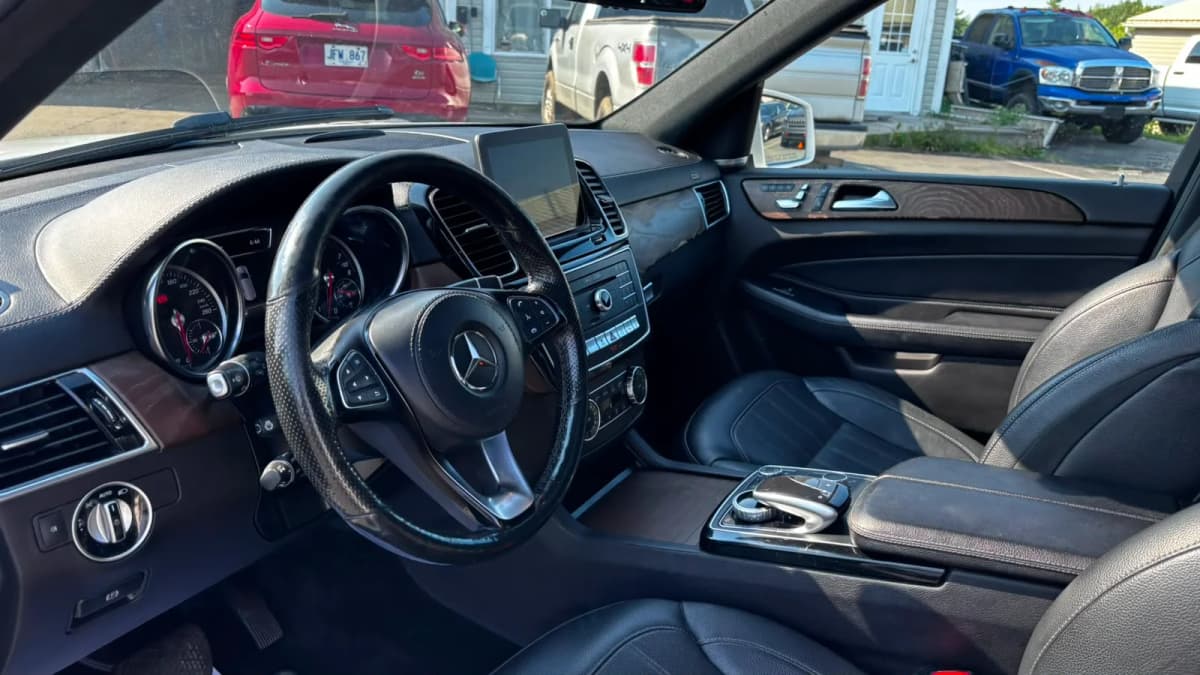 2019 Mercedes-Benz GLS 450 4MATIC AWD 3.0L V6 7 Seater photo 11