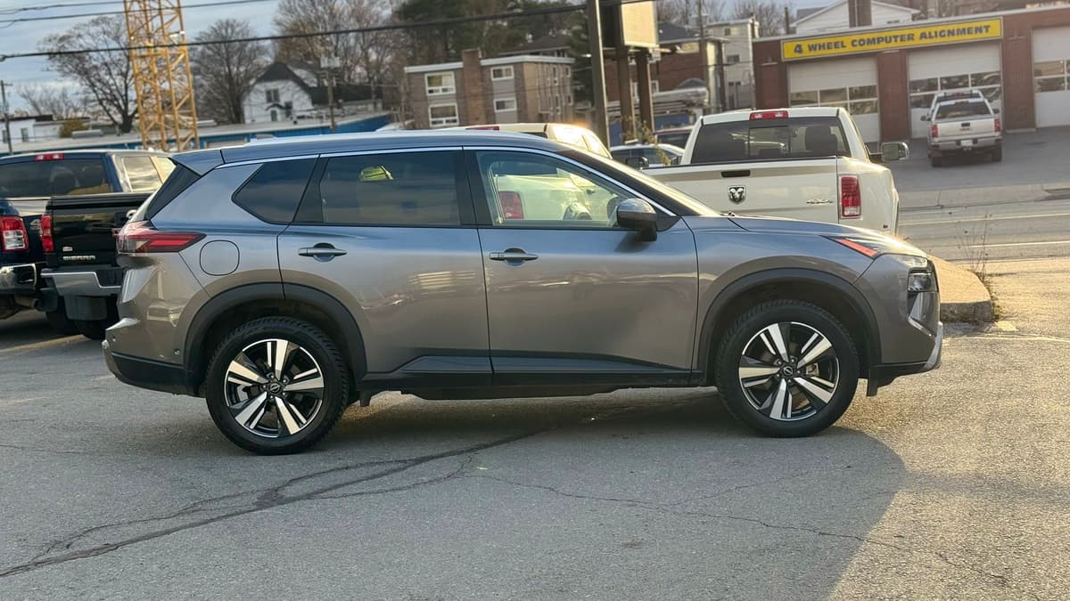 2024 Nissan ROGUE SL AWD photo 5