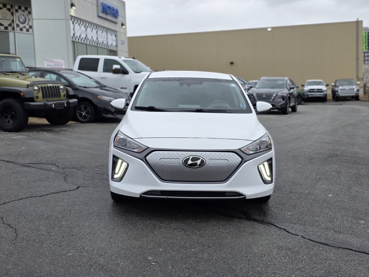 2020 Hyundai IONIQ ELECTRIC PREFERRED thumbnail 3