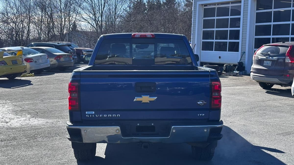2014 Chevrolet Silverado 1500 LTZ W/2LZ Crew Cab S 4WD photo 6