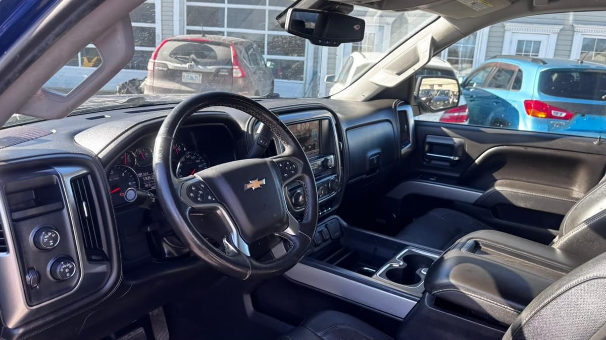 2014 Chevrolet Silverado 1500 LTZ W/2LZ Crew Cab S 4WD photo 11