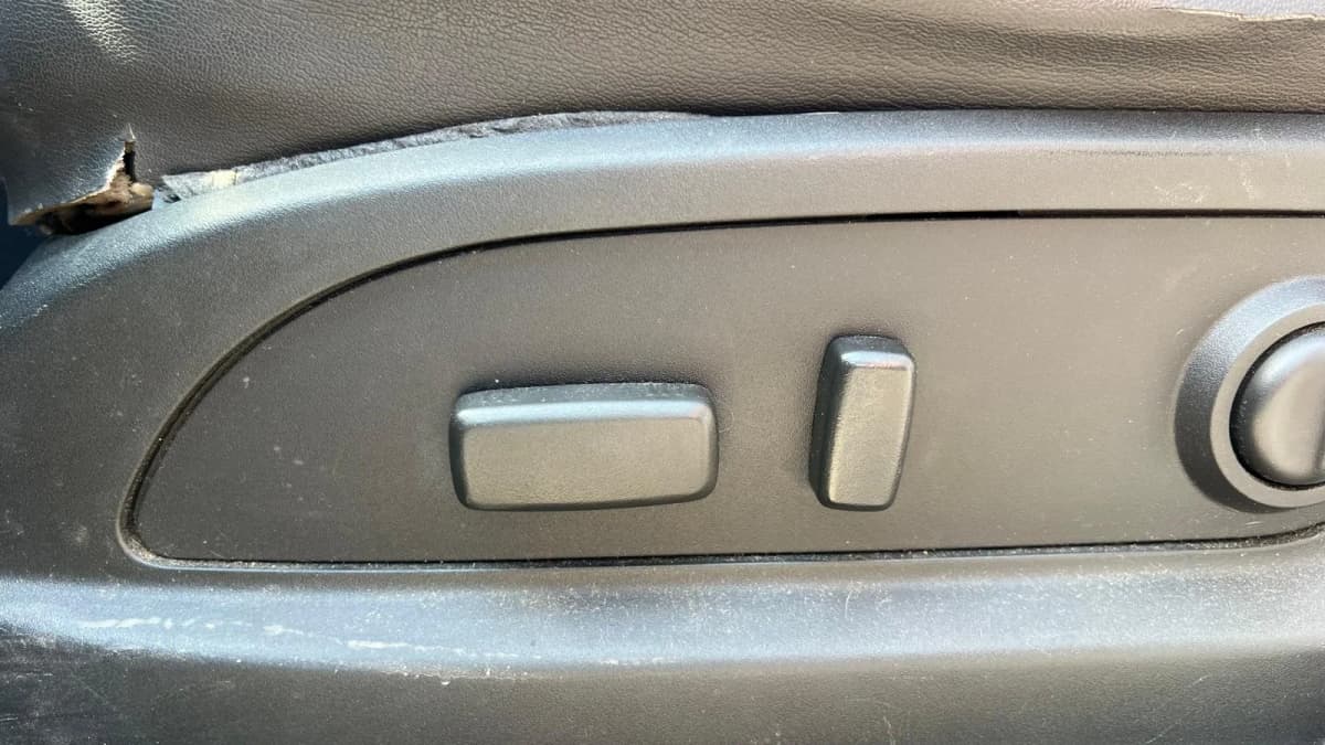 2014 Buick Enclave Leather AWD photo 19