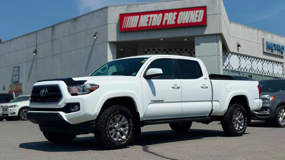 2017 Toyota TACOMA SR5 4WD Double Cab 3.5L 6 Cyl