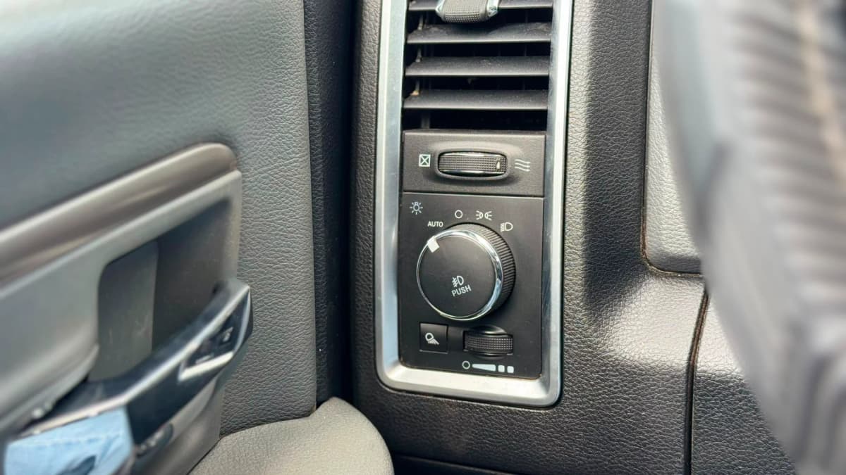 2017 RAM 2500 OUTDOORSMAN 4WD Crew Cab 149" 6.7L CUMMINS TURBO DIESEL photo 23