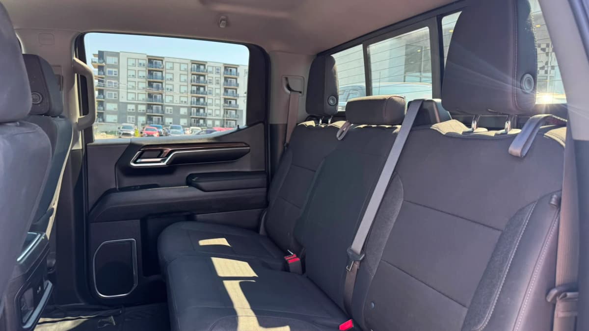 2023 Chevrolet Silverado 1500 RST 4WD Crew Cab 147" 5.3L V8 photo 20