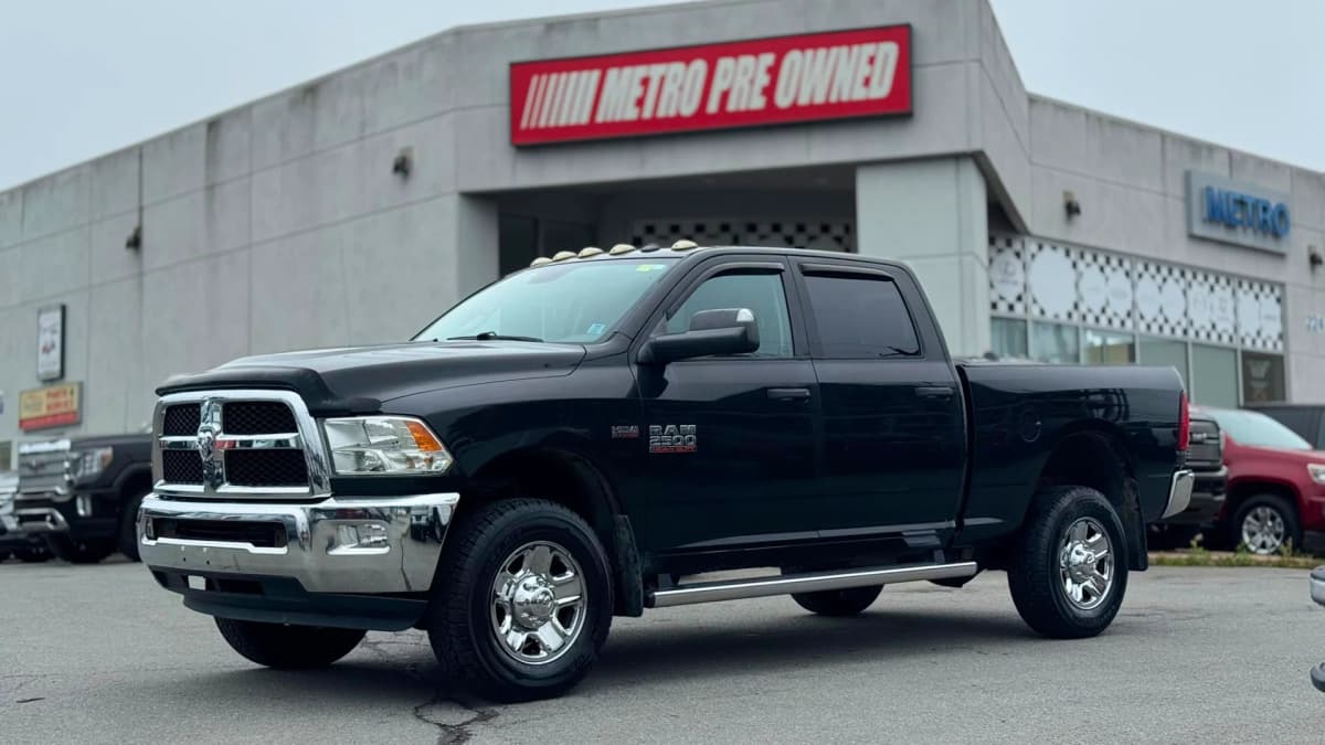 2016 RAM 2500 SLT 4WD Crew Cab 149" 5.7L HEMI V8