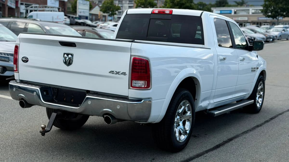 2017 RAM 1500 Laramie 4WD 5.7L Crew Cab Std Bed photo 5