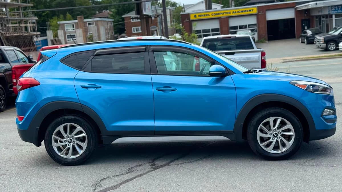 2017 Hyundai TUCSON SE photo 4