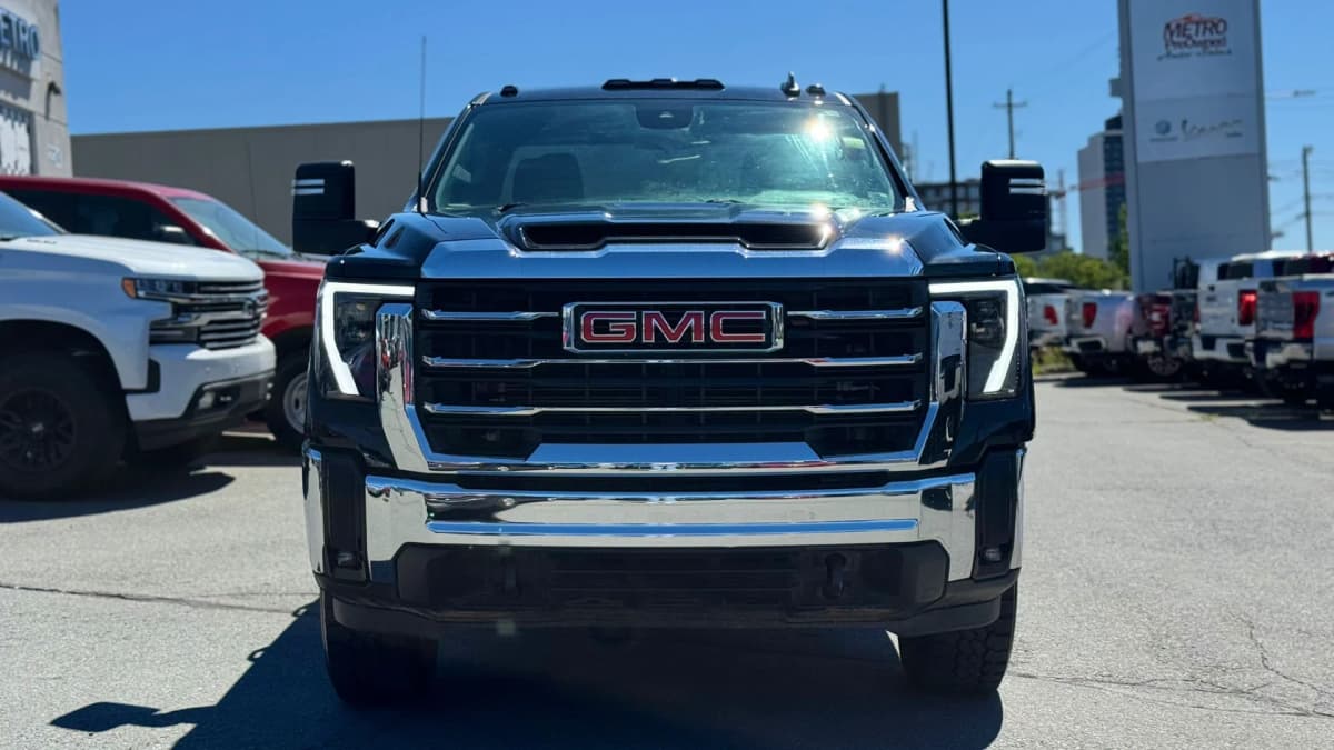 2024 GMC SIERRA 2500 HD SLE 4WD Double Cab 149" DURAMAX 6.6L TURBO-DIESEL V8 photo 3