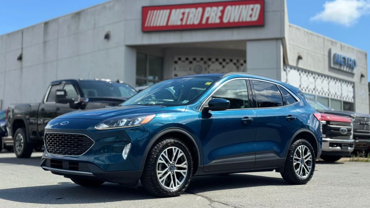 2020 Ford ESCAPE SEL AWD photo 1