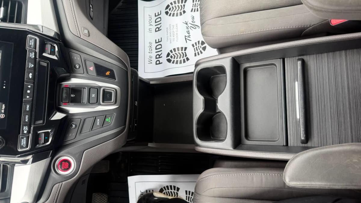 2019 Honda Odyssey EX-RES Auto photo 19
