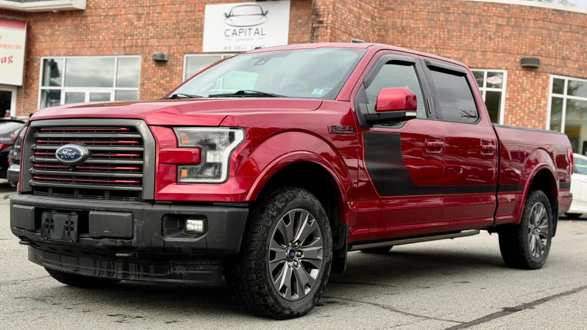 2017 Ford F-150 Lariat 4WD 5.0L V8 SuperCrew Styleside 5-1/2 Ft Box