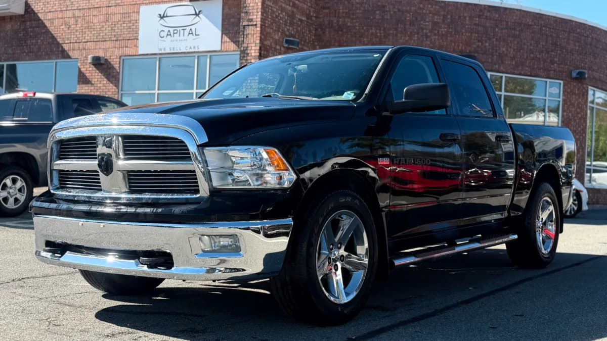 2012 RAM 1500 Big Horn 4WD Crew Cab 5.6 Ft Box 5.7L