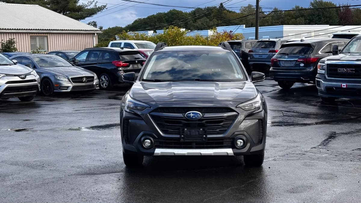 2023 Subaru Outback Limited photo 2