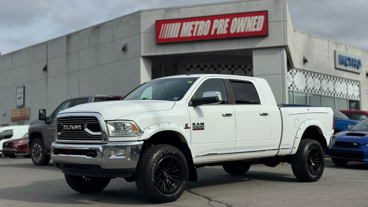 2016 RAM 2500 LONGHORN LIMITED 4WD Mega Cab 160.5" 6.7L CUMMINS TURBO DIESEL