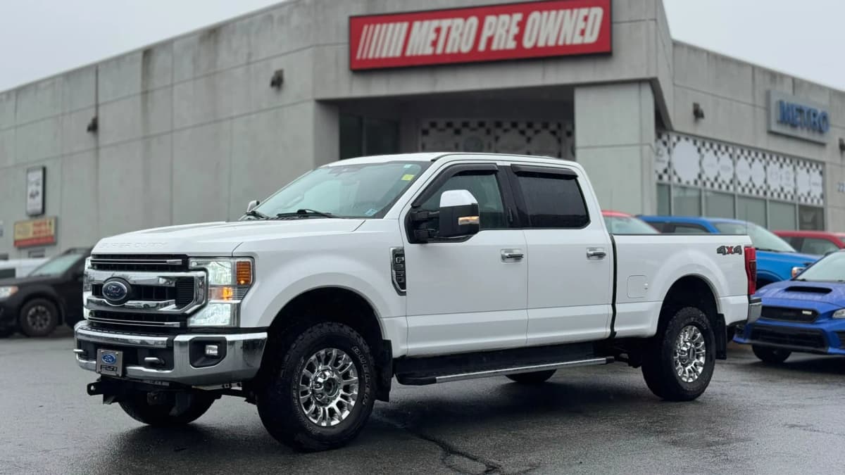 2020 Ford F-250 XLT SUPER DUTY 4WD Crew Cab 6.75' Box 6.2L V8 FLEX-FUEL