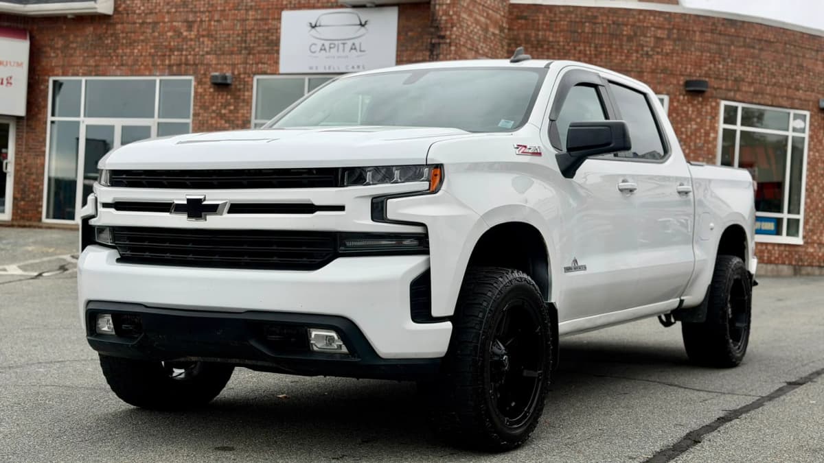 2020 Chevrolet Silverado 1500 RST Crew Cab Short Box 4-Wheel Drive RST